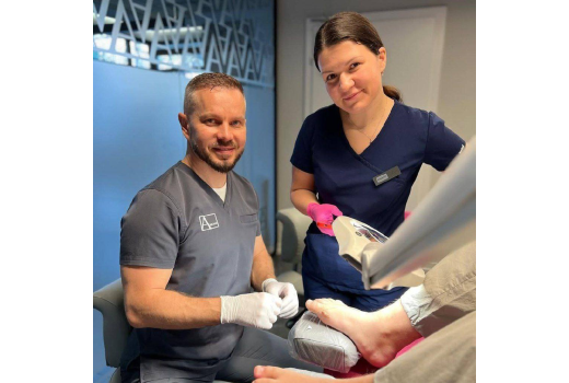 Полска марка AArkada - професионална козметика и оборудване за подология.