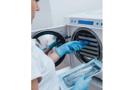 Методи за стерилизация на инструменти за маникюр и педикюр.