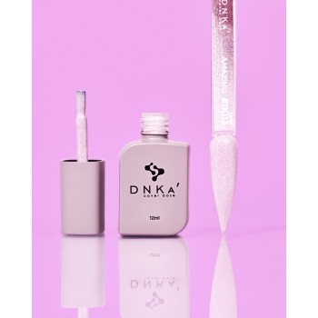 Цветна каучукова основа DNKa 0013 Amazing 12 мл.
