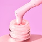 Цветна каучукова основа DNKa 0039 Sensual 12 мл. Цветна каучукова основа DNKa 0039 Sensual 12 мл.