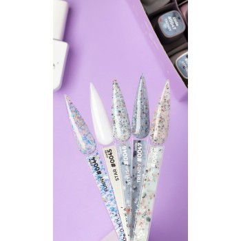 Цветна каучукова основа DNKa 0045 Star 12 мл.