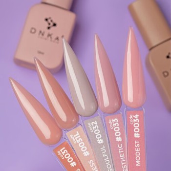 Цветна каучукова основа DNKa 0033 Esthetic 30 мл.