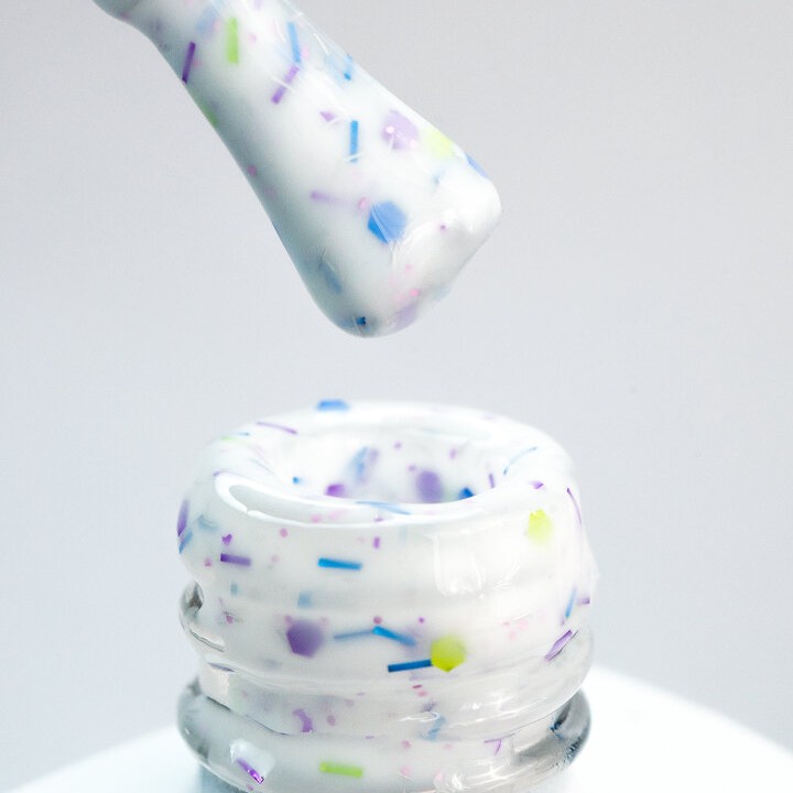 Цветна каучукова основа DNKa 0055 Favourite 12 мл. Цветна каучукова основа DNKa 0055 Favourite 12 мл.