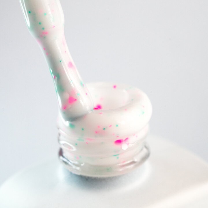 Цветна каучукова основа DNKa 0056 Fairy 12 мл.