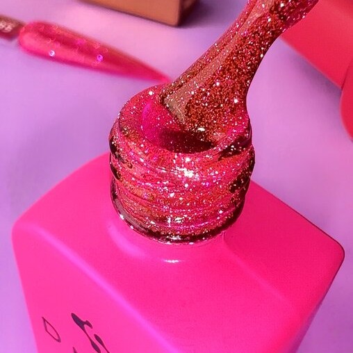 Цветна каучукова основа DNKa 0085 Glam 12 мл. Цветна каучукова основа DNKa 0085 Glam 12 мл.