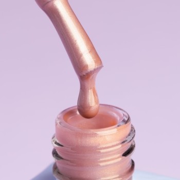 Гел лак DNKa Cat Eye Silk 12 мл. 0032 Гел лак DNKa Cat Eye Silk 12 мл. 0032