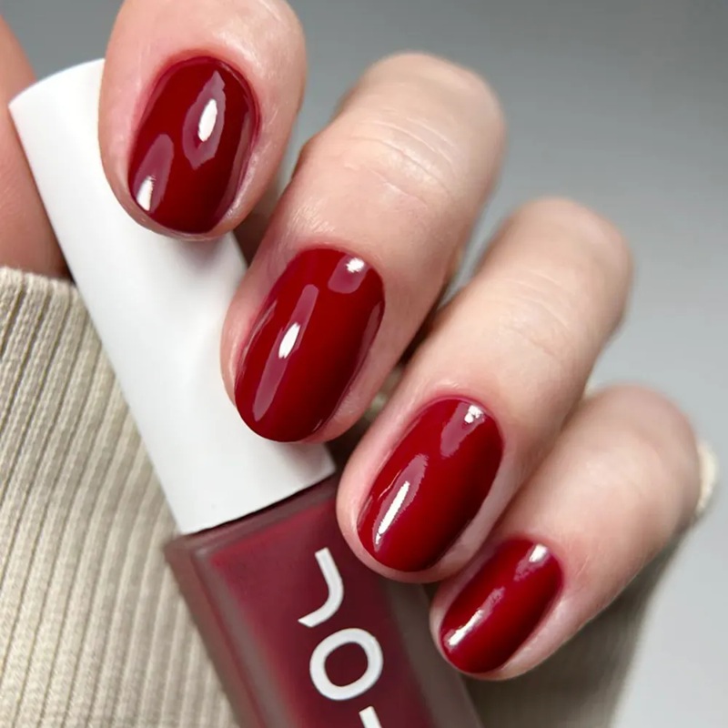 Подхранващ лак за нокти 4 в 1 Wine Whisper Joia Vegan 8 мл. Подхранващ лак за нокти 4 в 1 Wine Whisper Joia Vegan 8 мл.